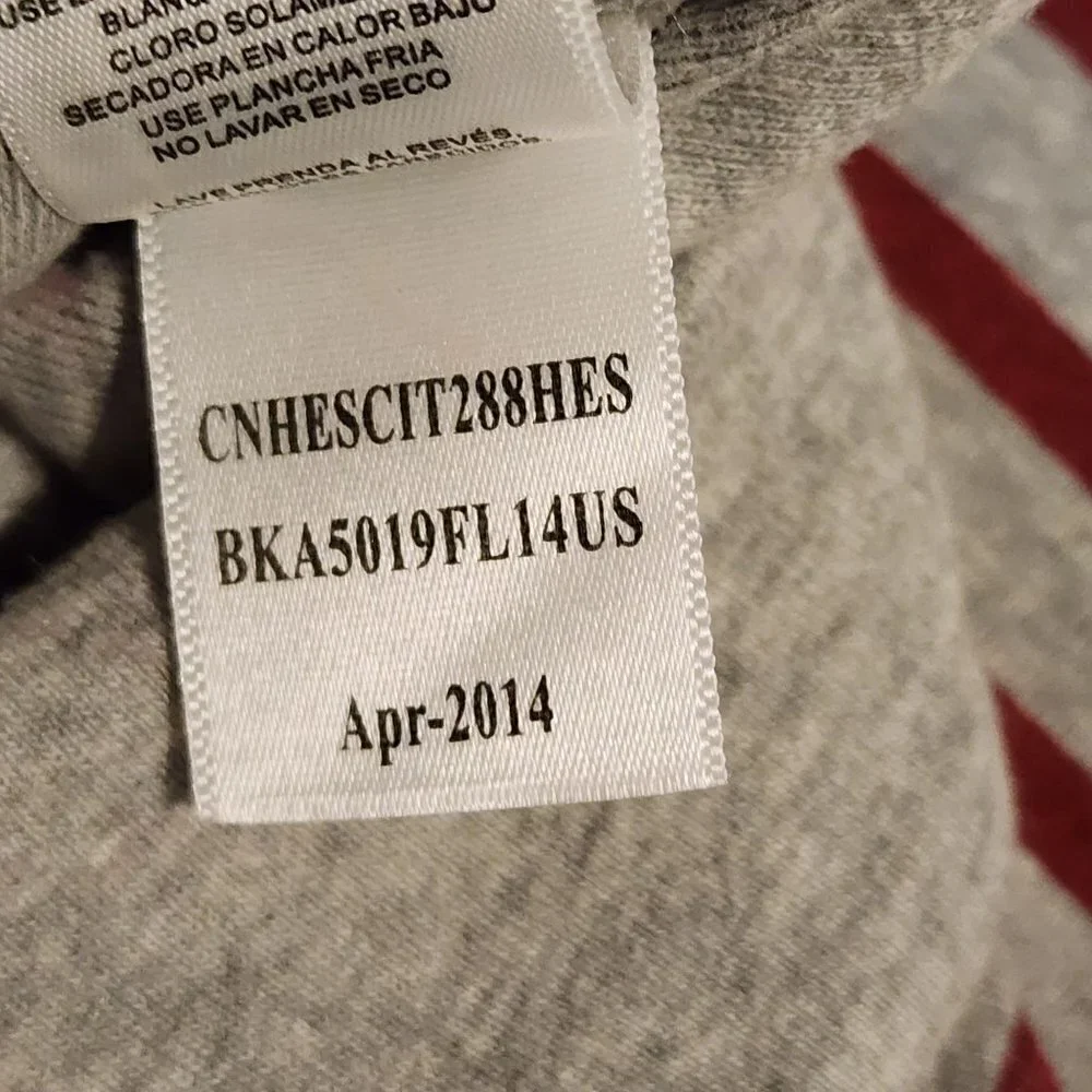 Naartjie Beanie Hat size 8-10 Gray with red stripes New